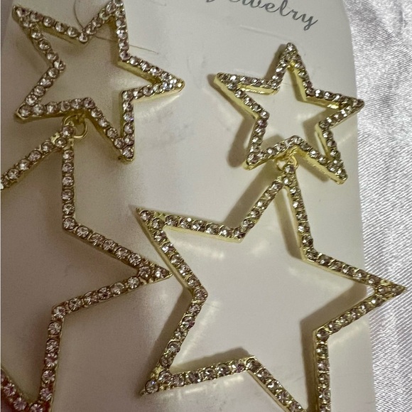 LAST 1! Rhinestone Fashion Star Hollow Drop Earrings! (Gold) - Picture 7 of 10
